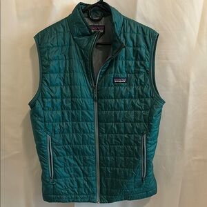 Patagonia Green Quilted Vest with Stand-Up Collar